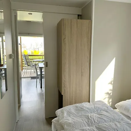 1a Op Recreatiepark De Wielen Chalet