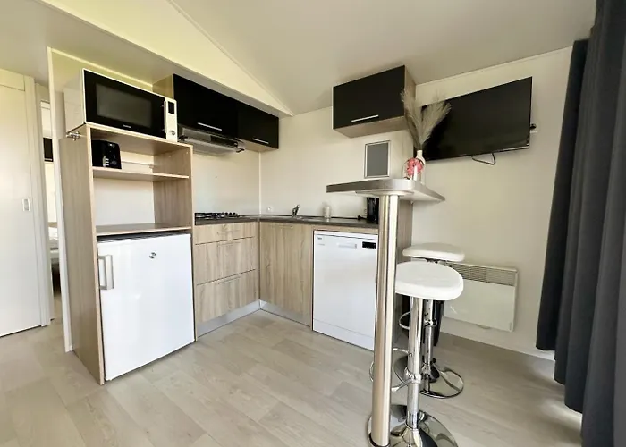 1a Op Recreatiepark De Wielen Chalé *